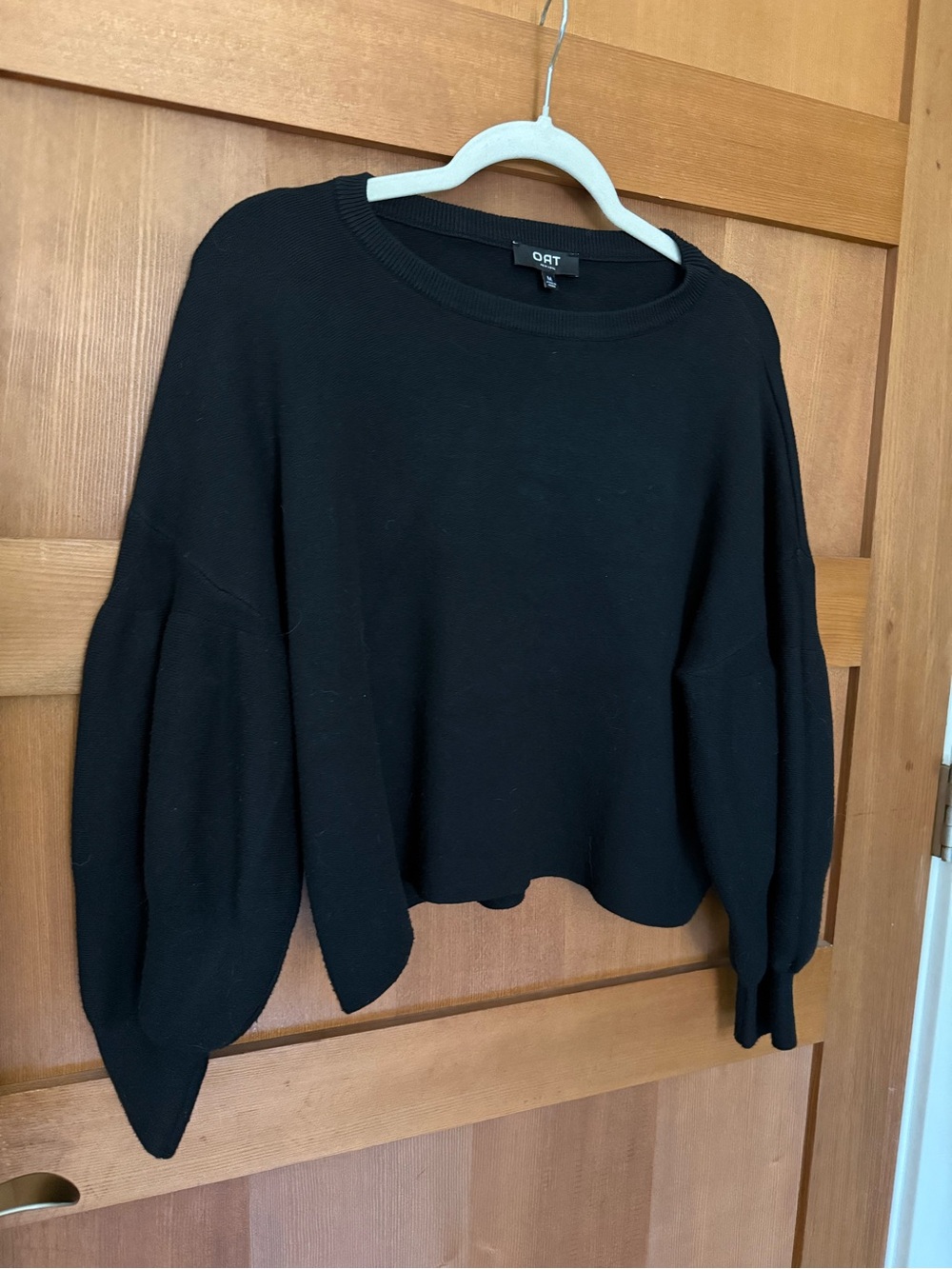 OAT Black Balloon-Sleeve Women’s Sweater Med